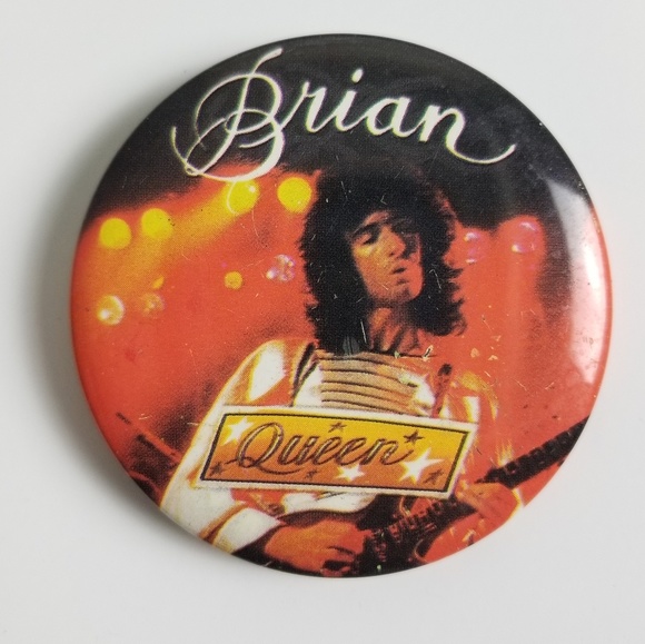 Vintage 👑QUEEN 's Brian May Pinback Button - Picture 1 of 2